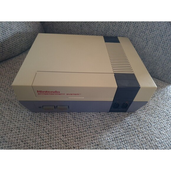 1985 Original NES Nintendo System Console Set used